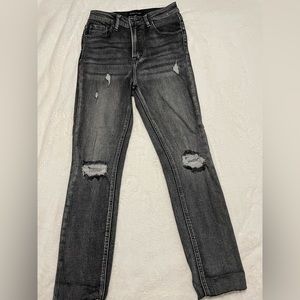 Size 3/26 Risen jeans. Never worn! Excellent condition.